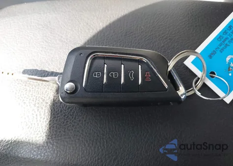 2009 Toyota Matrix S из США, поврежденный, VIN 2T1LE40E29C003423